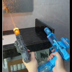 Chargeable water gun with light effect
